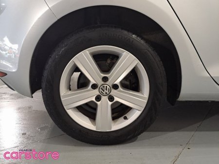 2016 Volkswagen Golf 1.6 TDI 5DR 110HP BlueMotion €15,480 thumbnail