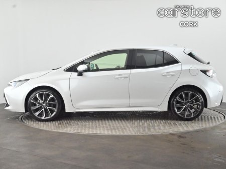 2021 Toyota Corolla 1.8 Hybrid Luna Sport Hatchback €24,880 thumbnail
