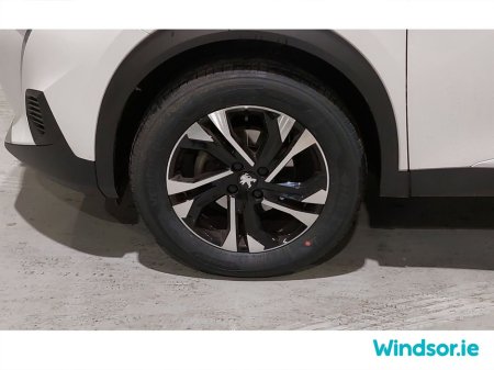 2023 Peugeot 2008 1.2 Puretech 130bhp Auto Allure €27,995 thumbnail