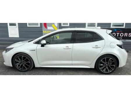 2018 Toyota Corolla - view 4