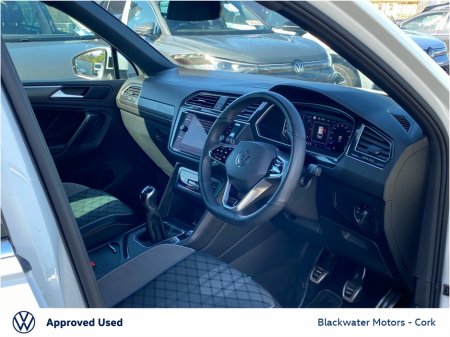 2024 Volkswagen Tiguan - thumbnail 4