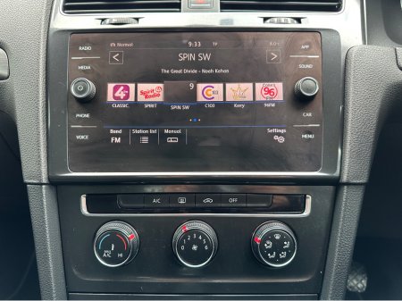 2018 Volkswagen Golf 1.6 TDI SE BLUEMOTION 115PS 5DR thumbnail