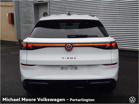 2026 Volkswagen T-Roc NEW R-LINE 1.5eTSI mHEV 150HP AUTO €52,620 thumbnail