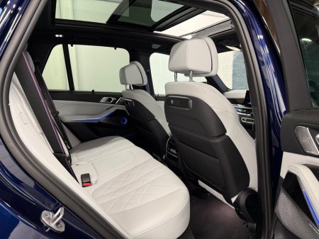 2025 BMW X5  €104,995 thumbnail