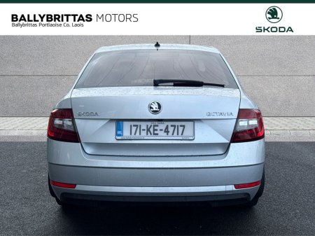 2017 Skoda Octavia - thumbnail 4