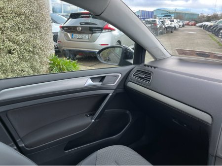 2014 Volkswagen Golf SE 1.4 PETROL TSI BLUEMOTION 122PS €9,950 thumbnail