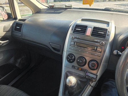 2007 Toyota Auris - thumbnail 10