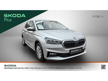 2025 Skoda Fabia ESSENCE 1.0 MPI 80BHP-AS NEW- A/C+REAR PARK ASSIST-LEATHER STEERING WHEEL €21,950 thumbnail