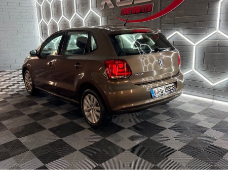 2014 Volkswagen Polo - thumbnail 8