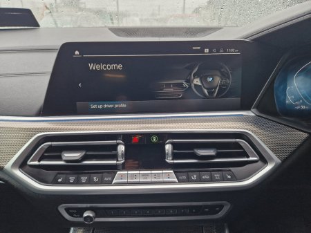 2021 BMW X5 xDrive45e M Sport €47,950 thumbnail
