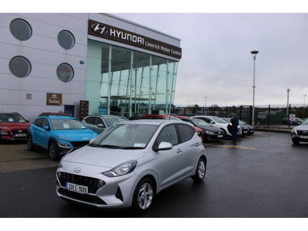 2023 Hyundai i10 i10 Deluxe Plus €17,950 thumbnail