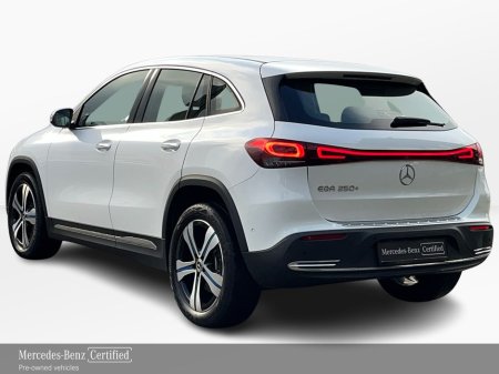 2023 Mercedes-Benz EQA - thumbnail 4