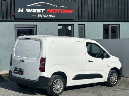 2021 Citroen Berlingo ENT BLUEHDI 100 MWB 6 650KG 3DR €13,750