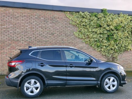 2018 Nissan Qashqai - thumbnail 17