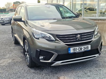 2019 Peugeot 5008 Allure 7SEATS 1.5 Blue HDI 130 4D €20,950 thumbnail