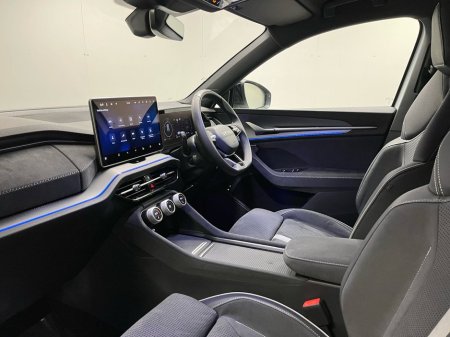 2025 Skoda Kodiaq Sportline IV 1.5TSi PHEV 204BHP - Reversing Camera - Climate Control - Sat Nav - Heated Seats - Keyless Start - Apple CarPlay/Android Auto €53,950 thumbnail