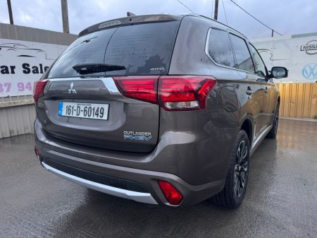 2016 Mitsubishi Outlander - thumbnail 12