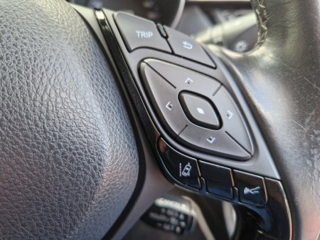 2018 Toyota C-HR - thumbnail 31