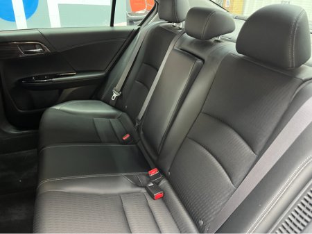 2016 Honda Accord - thumbnail 15