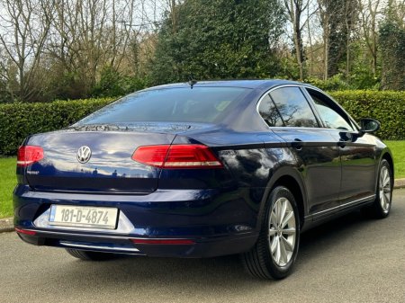 2018 Volkswagen Passat - thumbnail 5