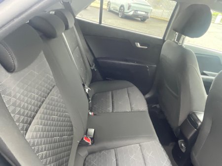 2021 Kia Rio - thumbnail 6