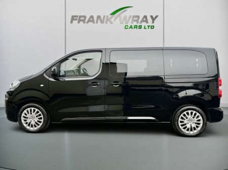 2019 Peugeot Traveller ACTIVE BLUE 1.5 HDI S/S**8 SEATER**NO VAT**ONE UK OWNER**FSH**MINT** €29,450 thumbnail