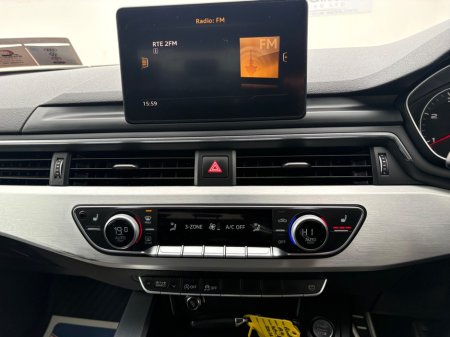 2016 Audi A4 - thumbnail 18