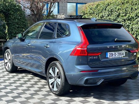 2023 Volvo XC60 - thumbnail 7