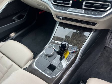 2022 BMW 3 Series - thumbnail 11