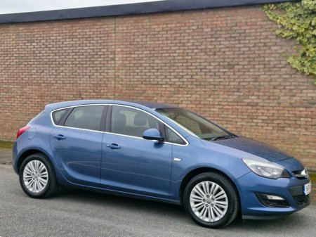 2015 Opel Astra - thumbnail 24