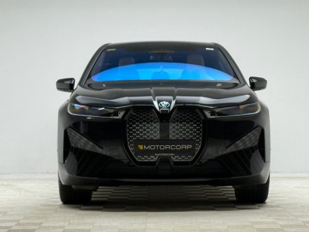 2022 BMW iX 40 M SPORT XDRIVE €41,990 thumbnail