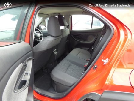 2023 Toyota Yaris Cross Hybrid Luna €26,950 thumbnail