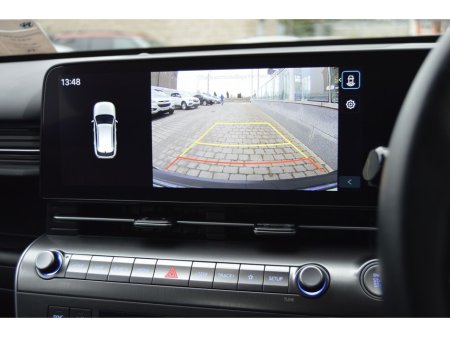 2025 Hyundai Kona 1.6 HYBRID Signature Auto €32,995 thumbnail