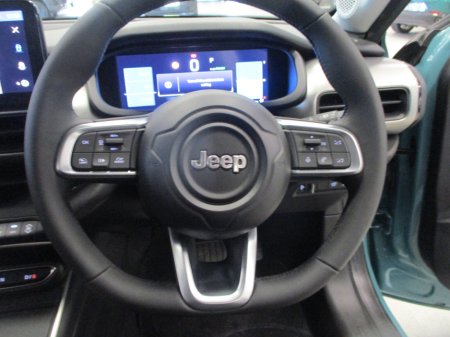 2025 Jeep Avenger AVENGER BEV 54KWH ALTITUDE 156HP €33,245 thumbnail