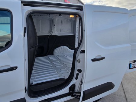 2023 Opel Combo - thumbnail 16