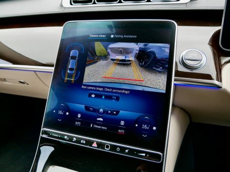 2023 Mercedes-Benz S Class S 580 e LWB 4MATIC AMG Line €99,950 thumbnail