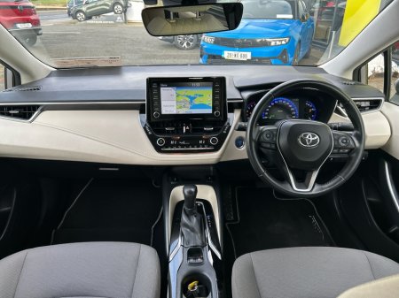 2022 Toyota Corolla HYBRID LUNA SPORT 4DR €21,950 thumbnail