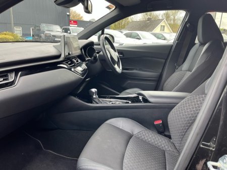 2023 Toyota C-HR - photo 6