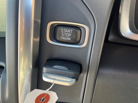 2016 Volvo XC60 - thumbnail 17