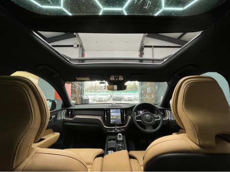 2023 Volvo XC60 - thumbnail 19