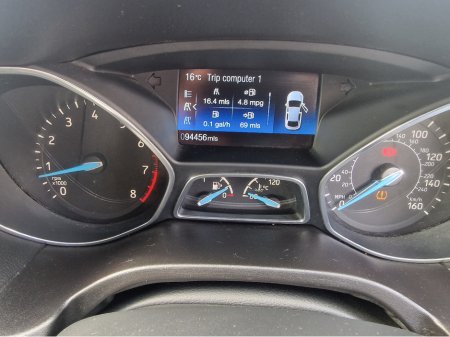 2015 Ford Focus - thumbnail 19