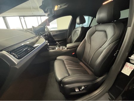 2018 BMW 5 Series - thumbnail 15