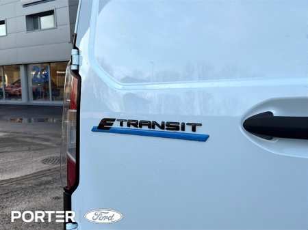 2026 Ford Courier FULL EV 43KWH 136ps *price ex vat* €31,419 thumbnail