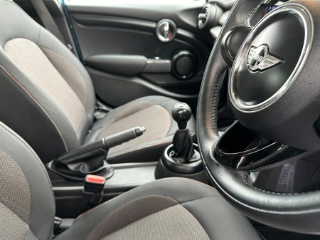 2017 MINI Cooper - thumbnail 17