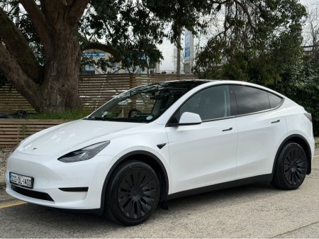 2022 Tesla Model Y - view 3