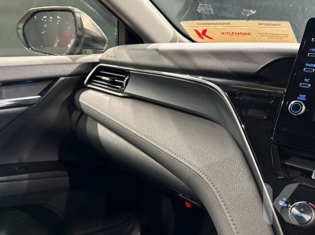 2022 Toyota Camry - thumbnail 19