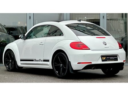2016 Volkswagen Beetle - thumbnail 4