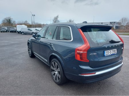 2023 Volvo XC90 - thumbnail 5