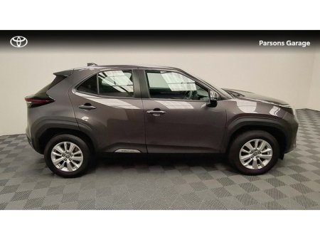 2023 Toyota Yaris Cross - thumbnail 2