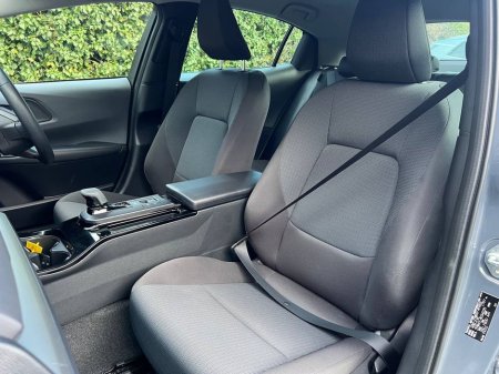 2024 Toyota Prius 1.8 HYBRID // LIKE NEW 3, 000 KM // DIGITAL CLUSTER // ADAPTIVE CRUISE CONTROL €29,950 thumbnail